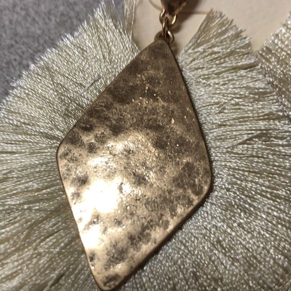 Influence fringe dangle earrings - - Picture 8 of 8